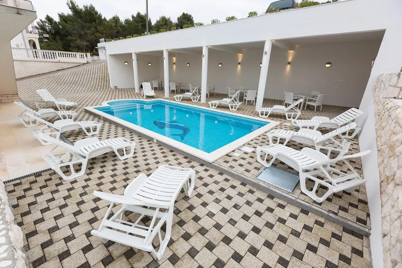 Apartment In Okrug Donji With Sea View, Balcony, Air Conditioning, Wifi 5166-6 Donji Okrug  Croatia