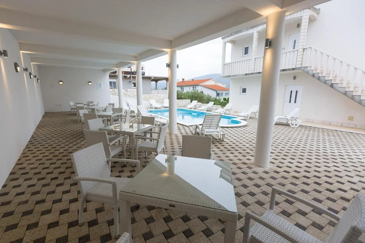 Apartment In Okrug Donji With Sea View, Balcony, Air Conditioning, Wifi 5166-6 Donji Okrug  Hırvatistan